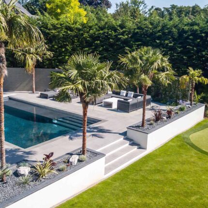Building contractor garden landscaper website designer agency London company web developers for builders roofers Mayfair Soho Kensington Chelsea