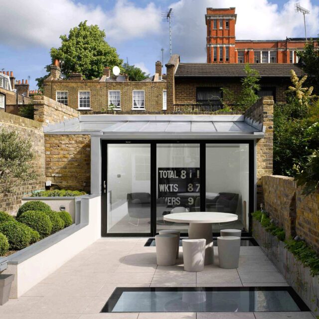Website seo designer agency London company for builders roofers