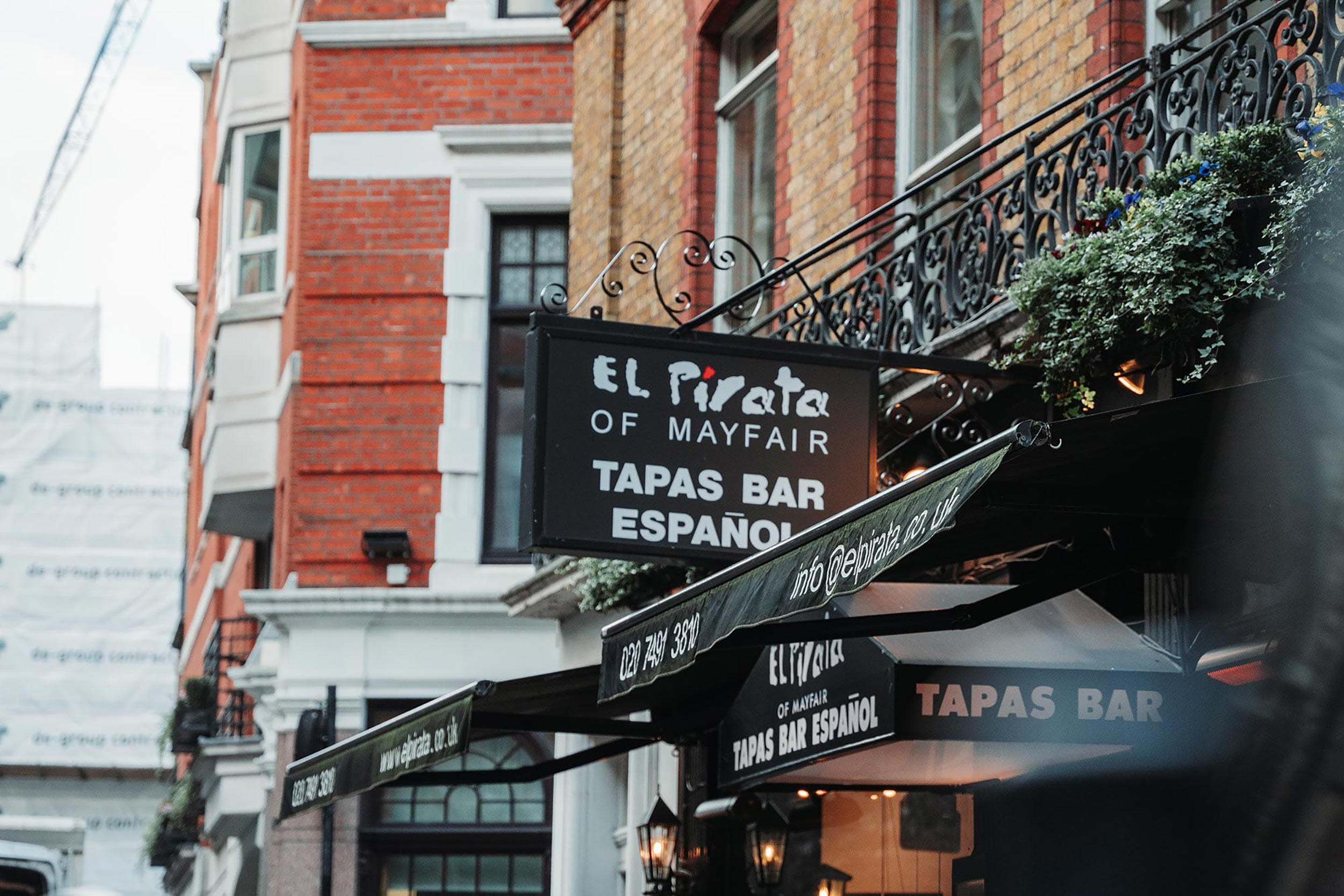 High-performance website design and Google Ads management for London restaurants.