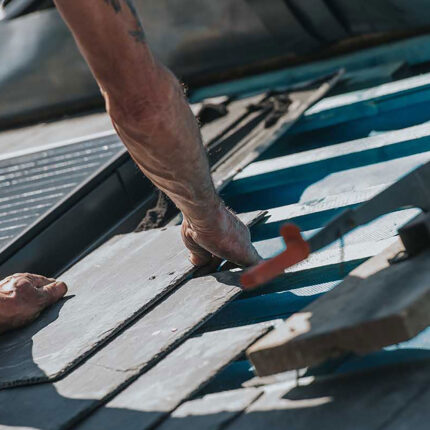 Custom website solutions for building contractors and roofing experts in London.