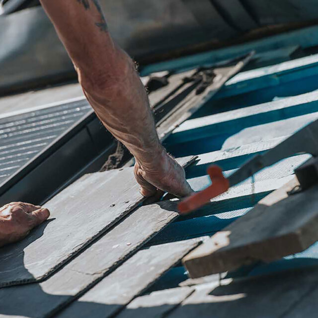 Custom website solutions for building contractors and roofing experts in London.