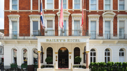 Website design for restaurants company agency for bar's, hotel and restaurants Mayfair, Soho, Chelsea London, web designers South Kensington.